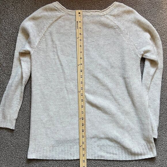 Democracy Sweater Cream Velvet Design Long Sleeve Wool Blend Drop Tail Hem Sz S - Picture 8 of 9